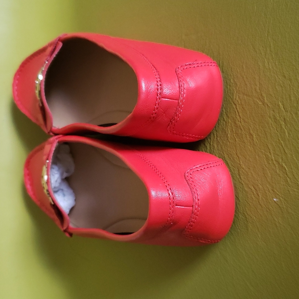 MK LOGO LEATHER FLATS - Picture 5 of 8